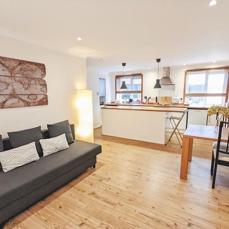 Newly Refurbished In Town Center Apartment St. Andrews Exterior photo