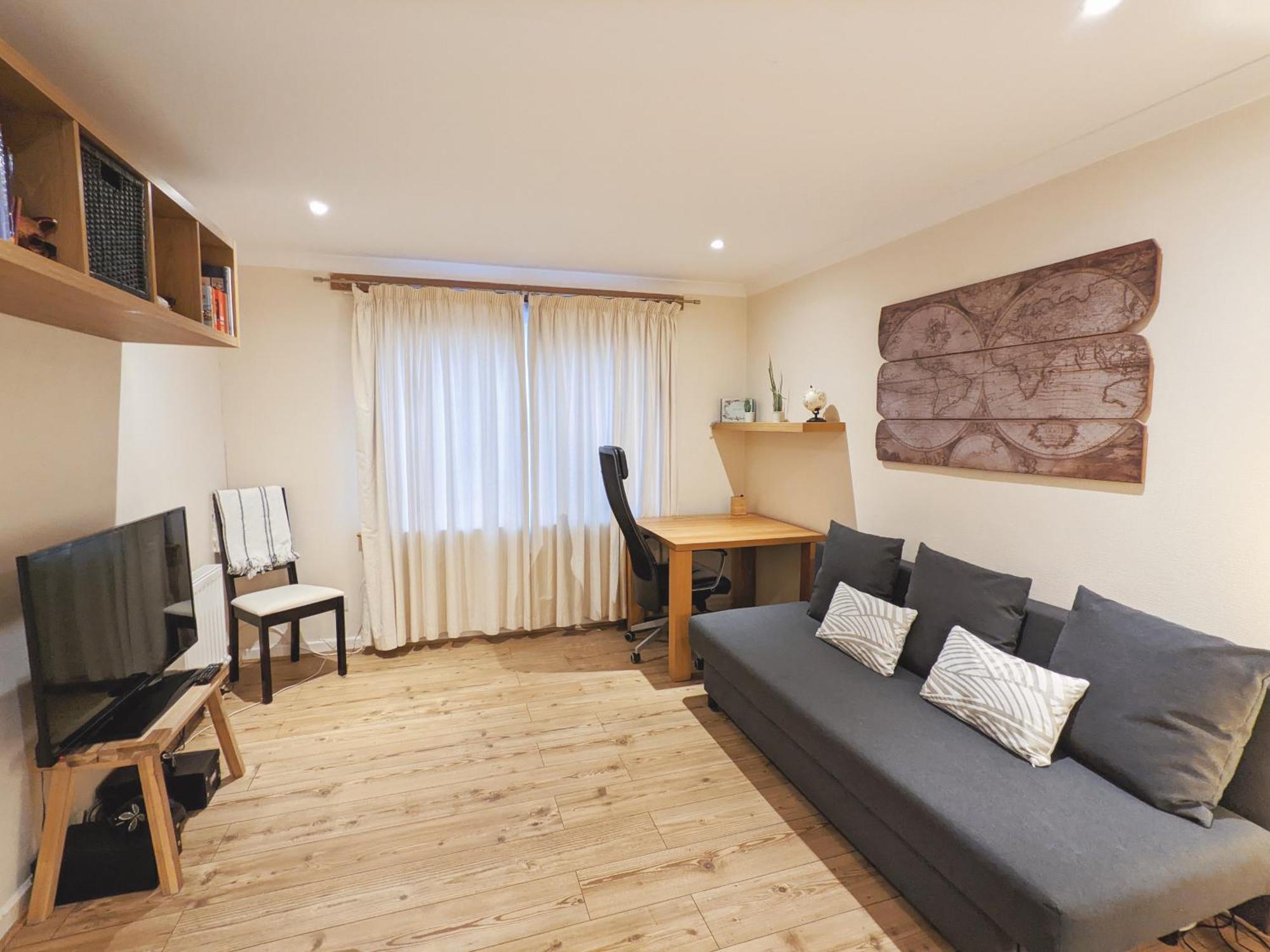 Newly Refurbished In Town Center Apartment St. Andrews Exterior photo